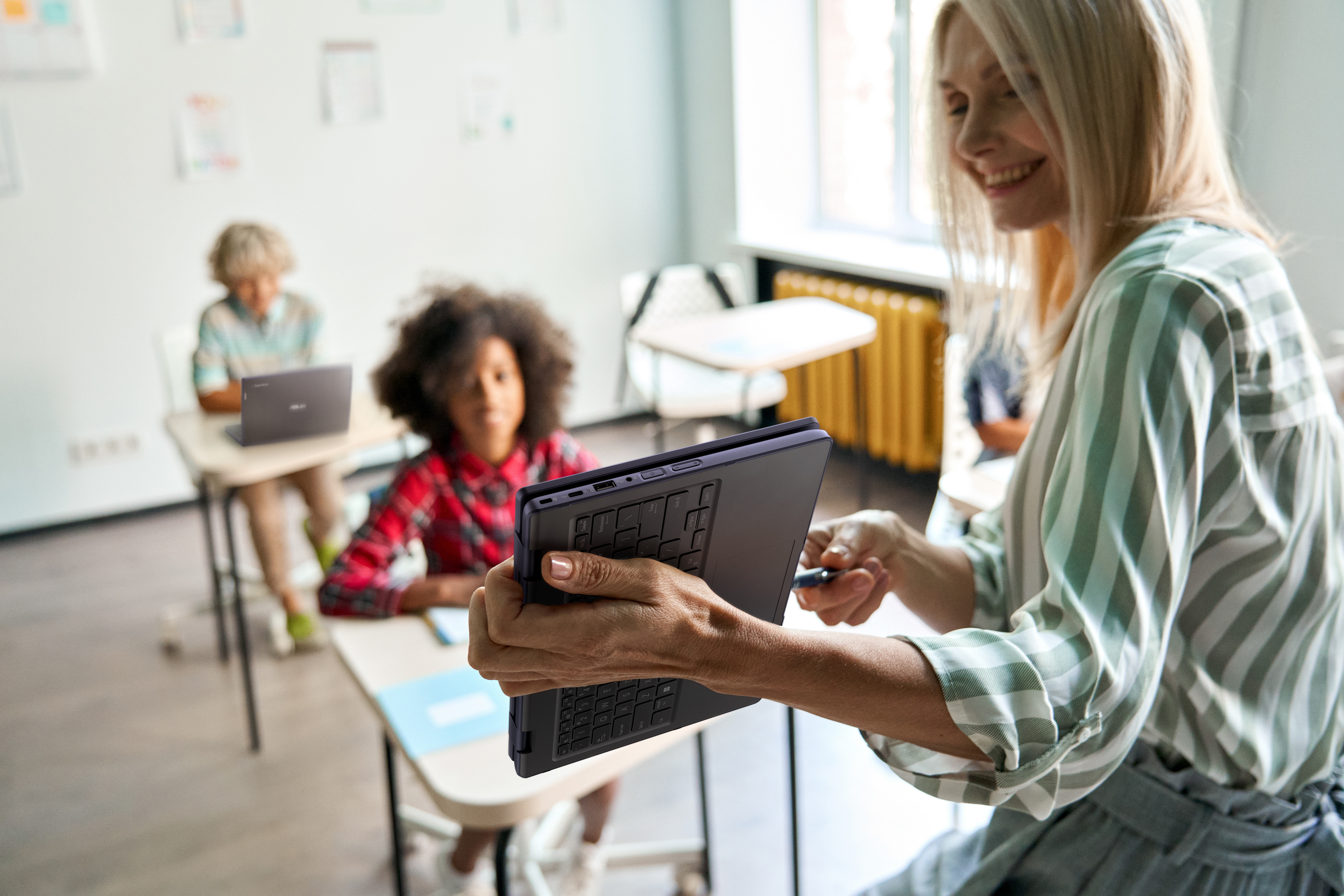 ASUS BR1104FGA ASUS BR1104FGA